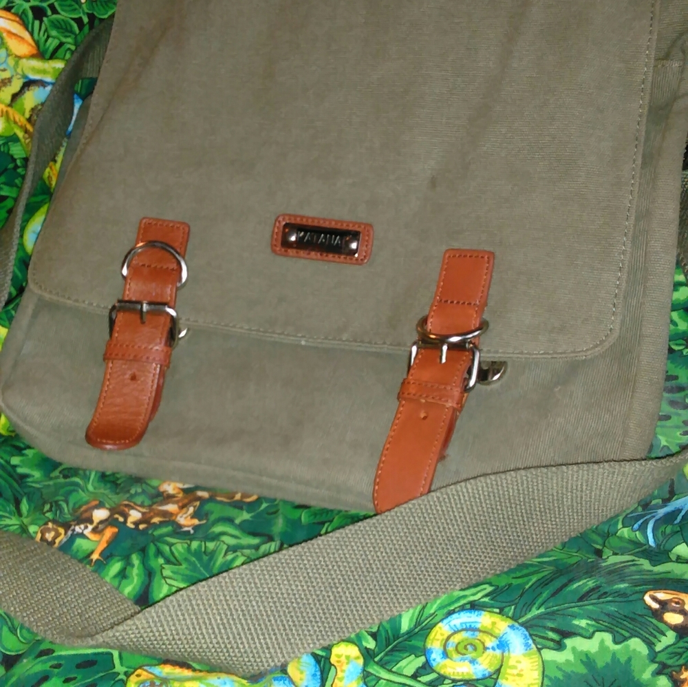KATANA ARMY GREEN CANVAS SATCHEL